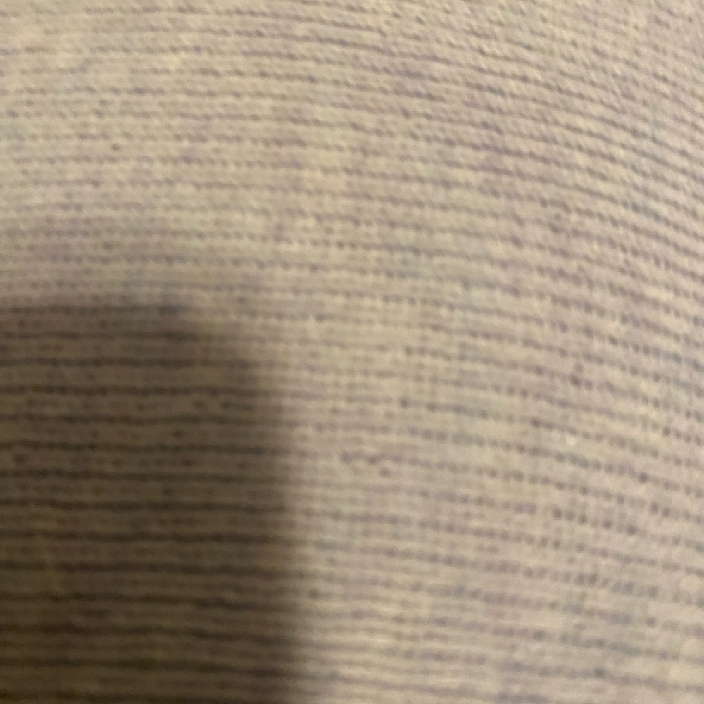 Sweater - Picture 4 of 4